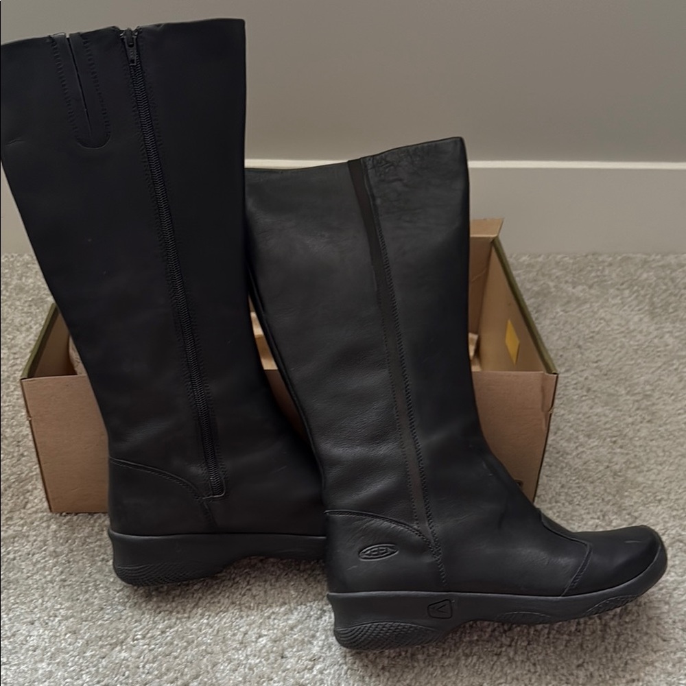 Keen Black Winter Rain Boots-excellent condition